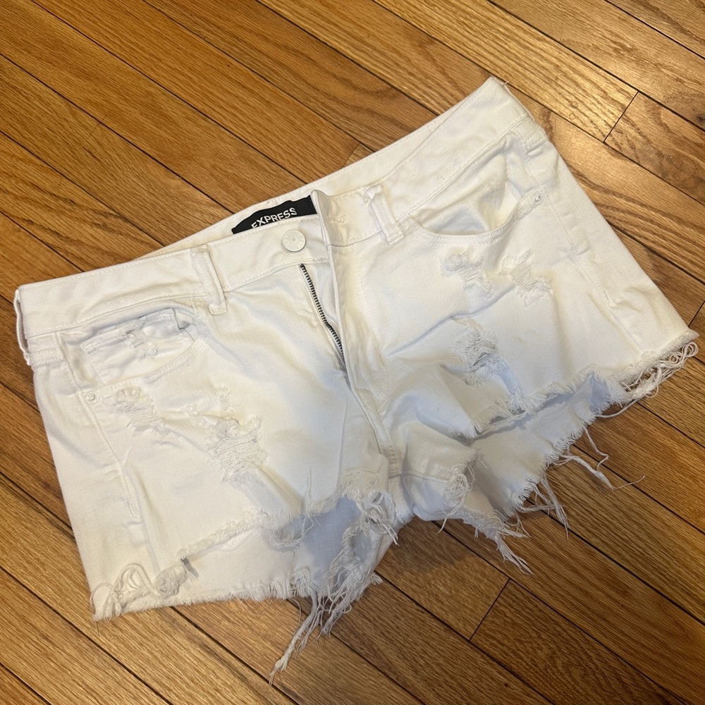 Express Women's White Distressed Denim Shorts